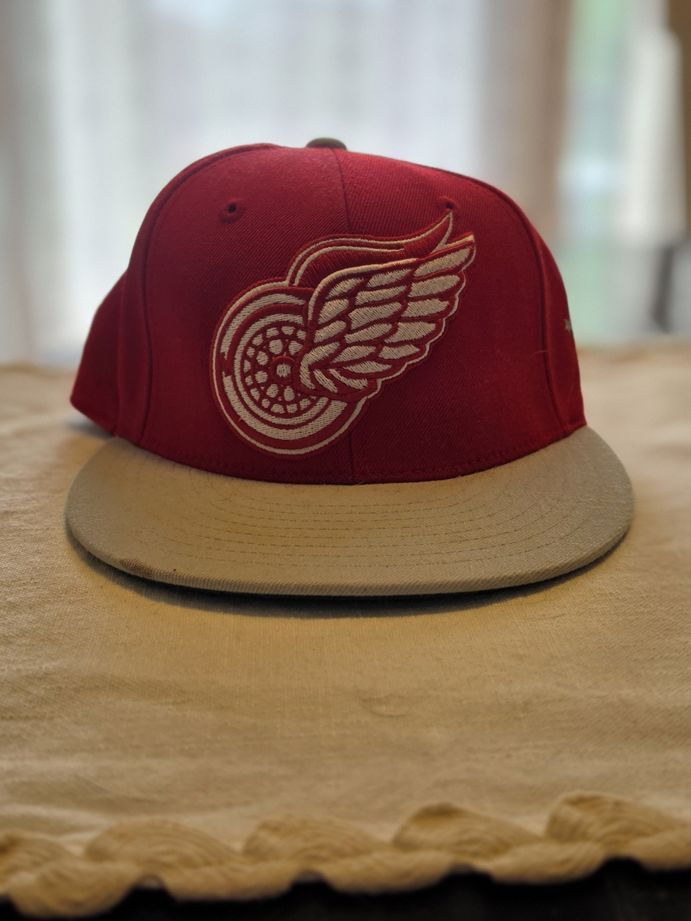 Mitchell & Ness Red Wings Fitted Cap